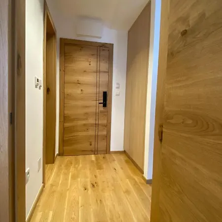 Zlatni Javor - Trio Apartment *